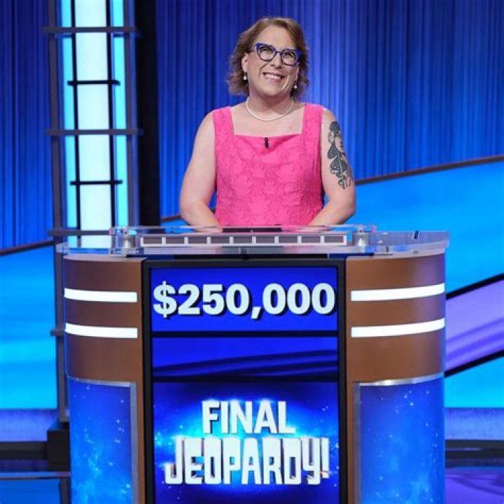 Amy Schneider Before Surgery Photos: Jeopardy Real ‘Original’ Name Revealed