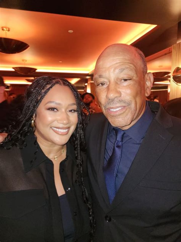 Crystal Hayslett Age, Height, Boyfriend, Instagram: How Old?