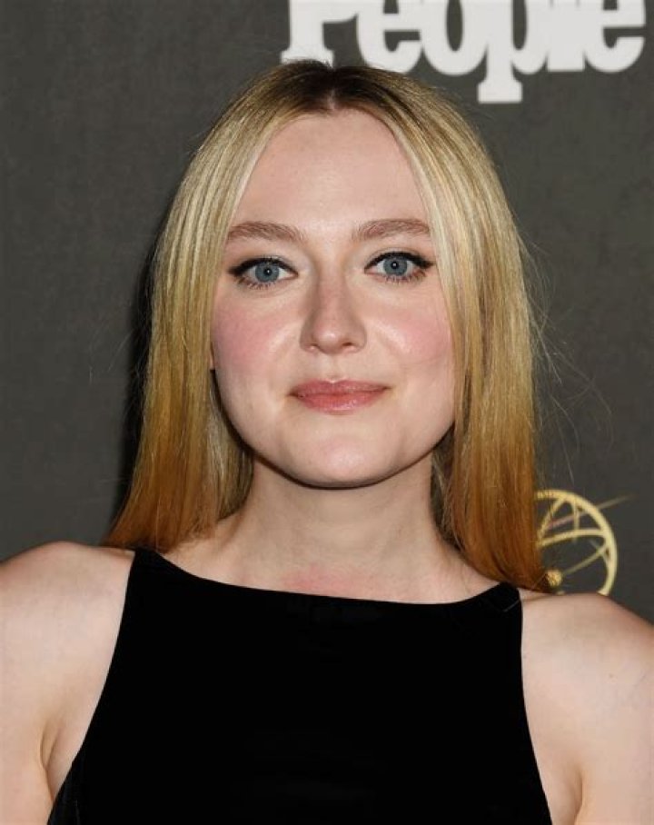 Dakota Fanning’s Net Worth, Biography, Career, Awards, Fact and Life Story