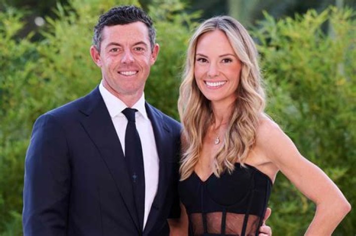Erica Stoll Age (Rory McIlroy Wife) Wiki, Net Worth, Married, Height, Bikini