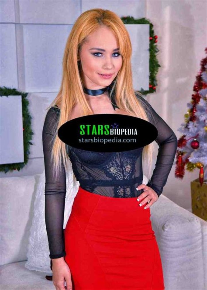 Jongseob (Singer) Wiki, Bio, Age, Height, Weight, GF, Net Worth, Career, Facts