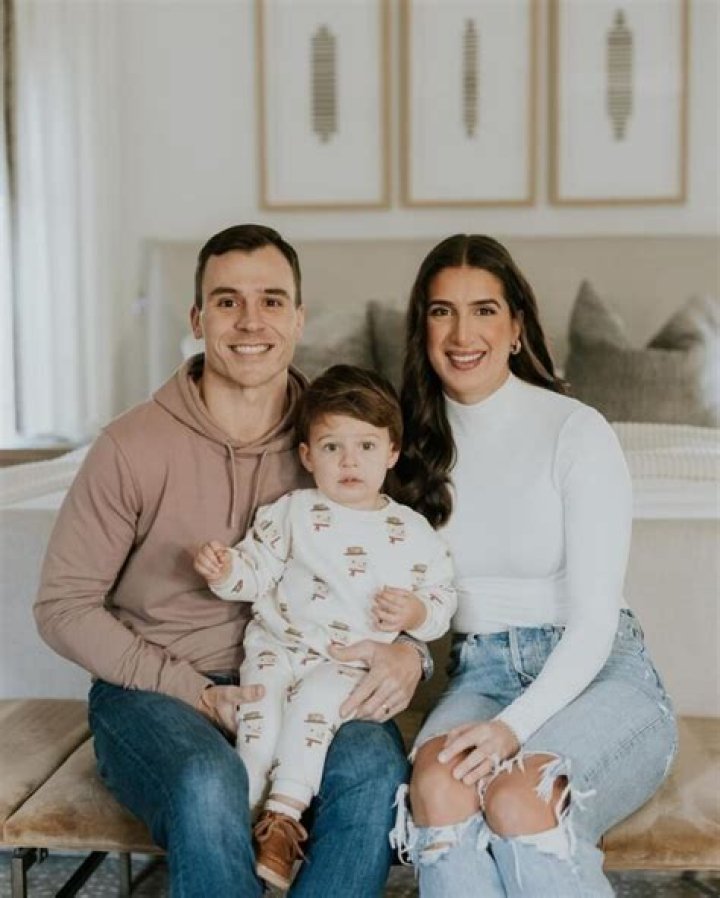 Kara McKinney Bio, Wiki, Age, Height, Family, Husband, Kids, OANN, Salary and Net Worth.