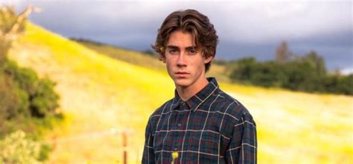 Kevin Perry (TikTok Star) Bio, Wiki, Age, Height, Weight, Girlfriend, Dating, Net Worth, Family, Career, Facts