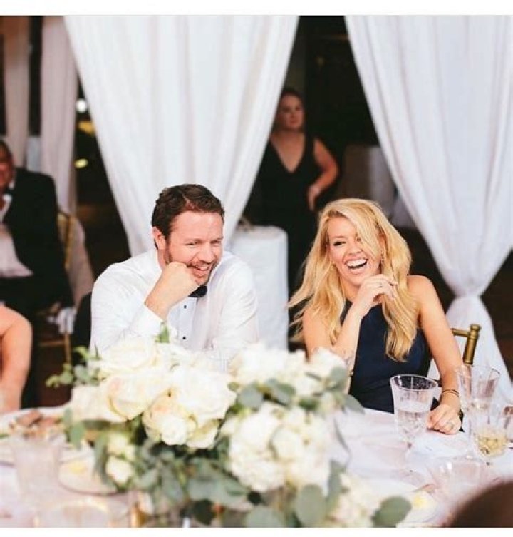 Who is Dan Crenshaw wife Tara Blake? How long has Dan Crenshaw been married?